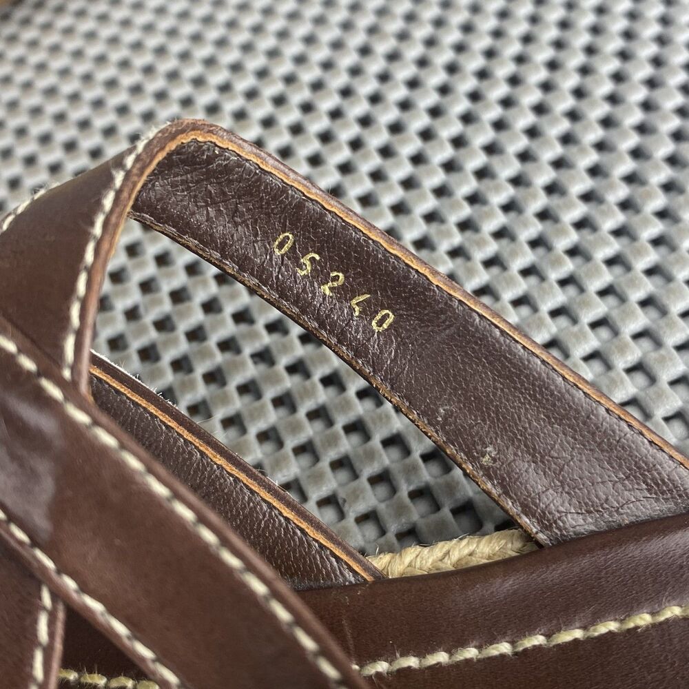 Vintage Prada Sandals Womens 37.5 Brown Leather Thong Sandals Made in Italy - Picture 10 of 12
